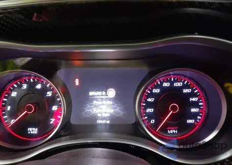 2015 Dodge Charger Srt 392 из США, поврежденный, VIN 2C3CDXEJ2FH909555